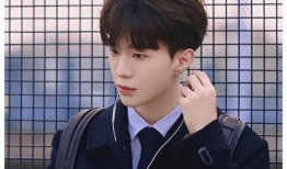 范丞丞八卦最新爆料,揭秘娱乐圈新晋情侣的甜蜜瞬间